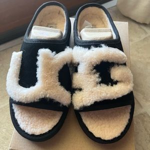Ugg black logo slippers Size 6